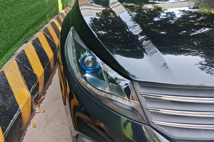 Used Dongfeng Fengon 580 2018 1.5T CVT ZhiShang Version Right Front Headlight