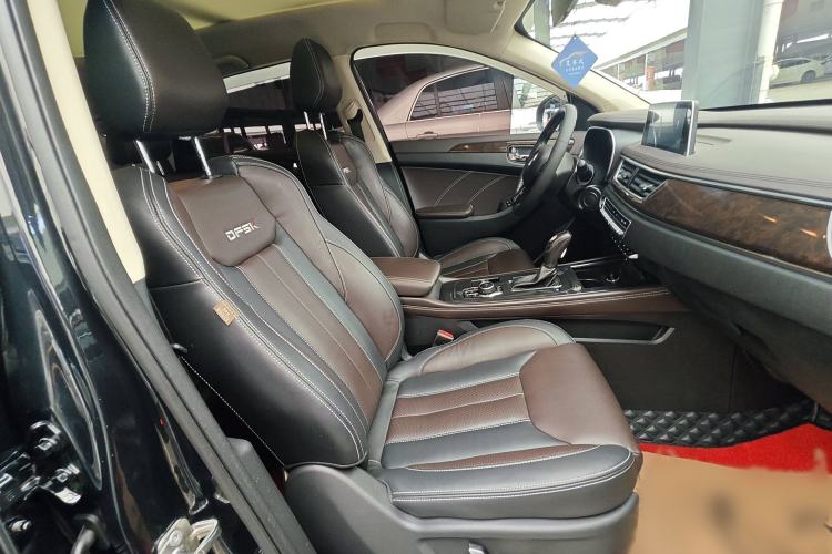 Used Dongfeng Fengon 580 2018 1.5T CVT Smart Connectivity Version Right Front Seat