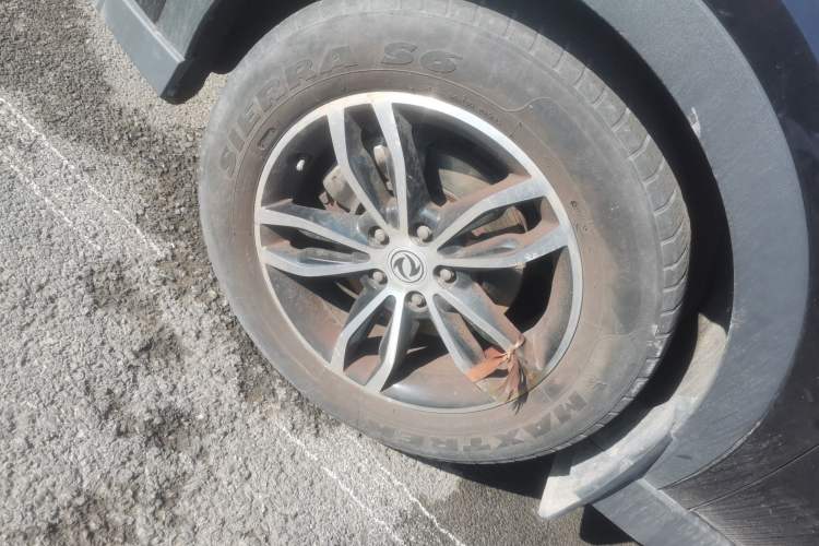 Used Dongfeng Fengon 580 2018 1.5T CVT Luxury Model Right Front Wheel Hub