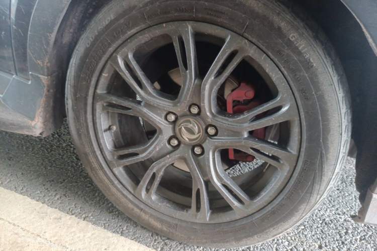 Used Dongfeng Fengon 580 2018 1.5T CVT Smart Connectivity Version Right Front Wheel Hub