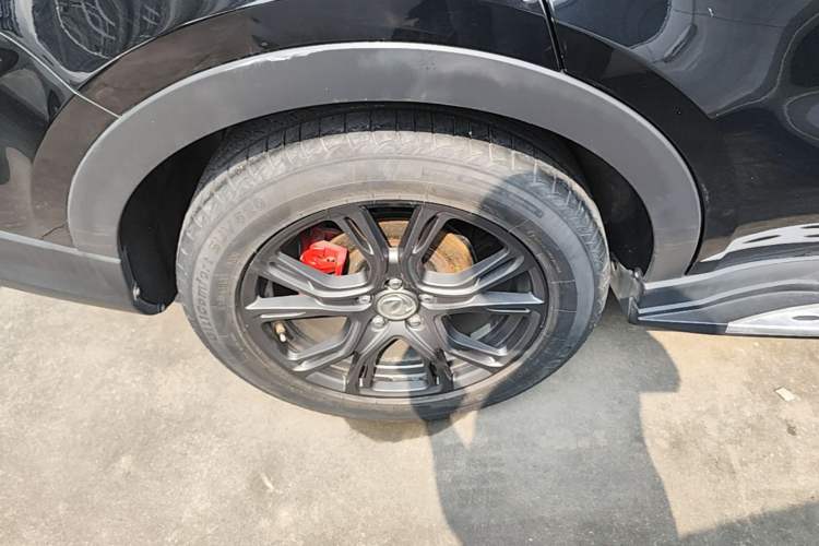 Used Dongfeng Fengon 580 2018 1.5T CVT ZhiShang Version Right Rear Wheel Hub