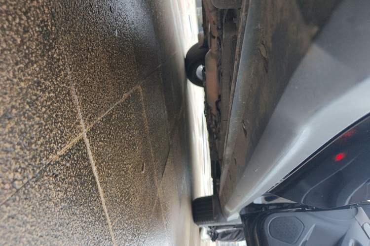 Used Dongfeng Fengon 580 2018 1.5T CVT Luxury Model Right Side Sill