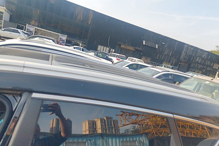 Used Dongfeng Fengon 580 2018 1.5T Manual Luxury Model Roof