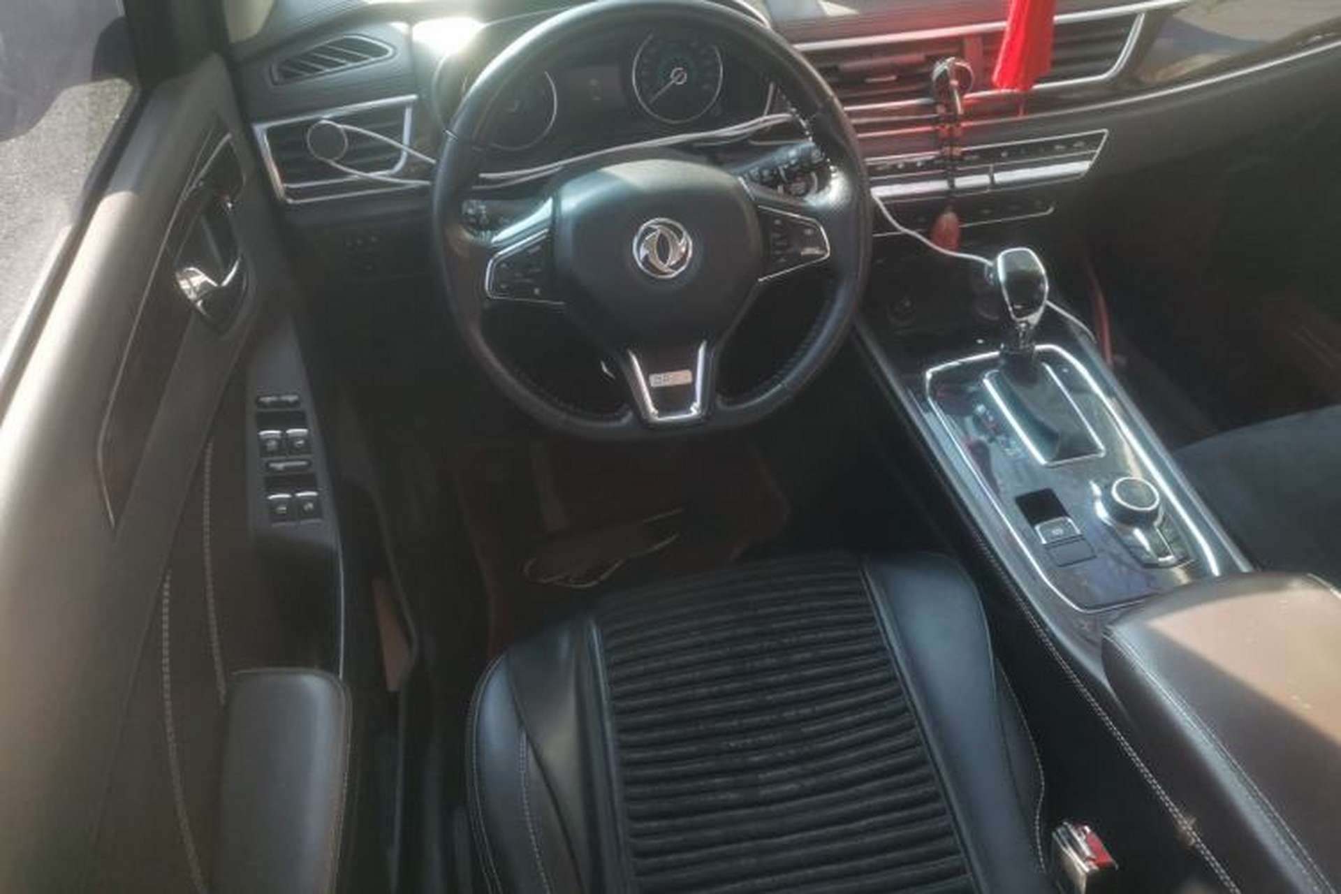 Used Dongfeng Fengon 580 2018 1.5T CVT Luxury Model Steering Wheel