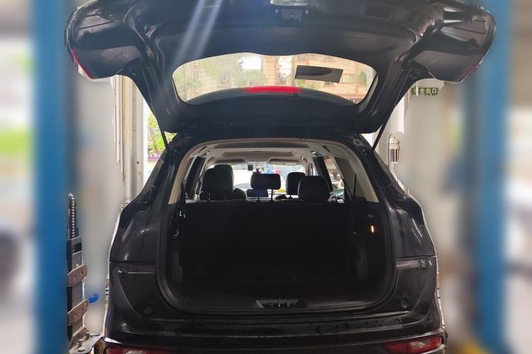 Used Dongfeng Fengon 580 2018 Revised Version 1.5T CVT Luxury Edition Trunk