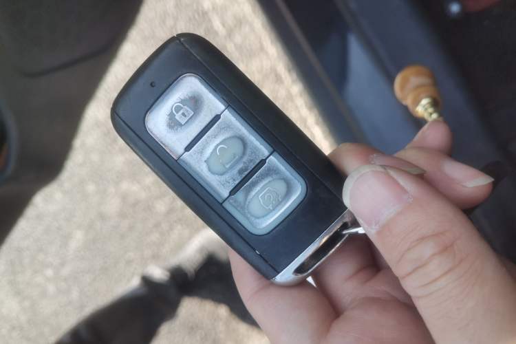 Used Dongfeng Fengon 580 2018 1.5T CVT Luxury Model Vehicle Key