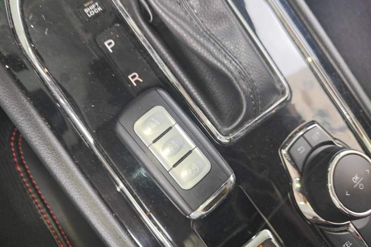 Used Dongfeng Fengon 580 2018 1.5T CVT Luxury Model Vehicle Key