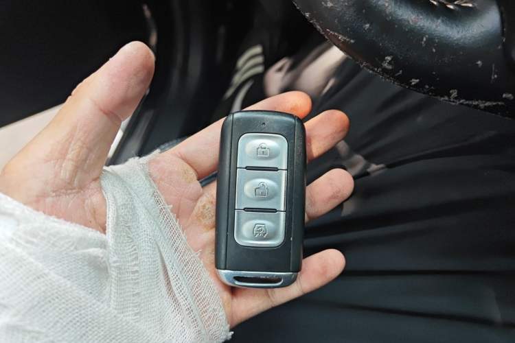 Used Dongfeng Fengon 580 2018 1.5T CVT ZhiShang Version Vehicle Key