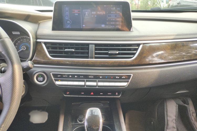 Used Dongfeng Fengon 580 2018 1.5T CVT Luxury Model Audio And AC Panel