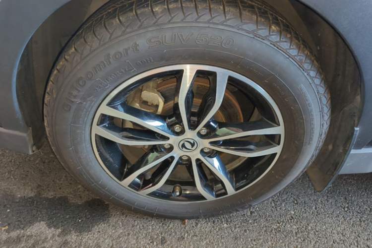 Used Dongfeng Fengon 580 2018 1.5T CVT Luxury Model Exterior 4