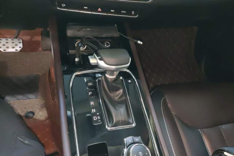 Used Dongfeng Fengon 580 2018 1.5T CVT Luxury Model Gear Lever