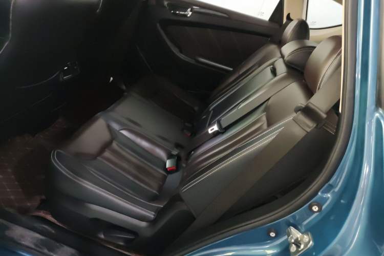 Used Dongfeng Fengon 580 2018 1.5T CVT Luxury Model Left Rear Seat
