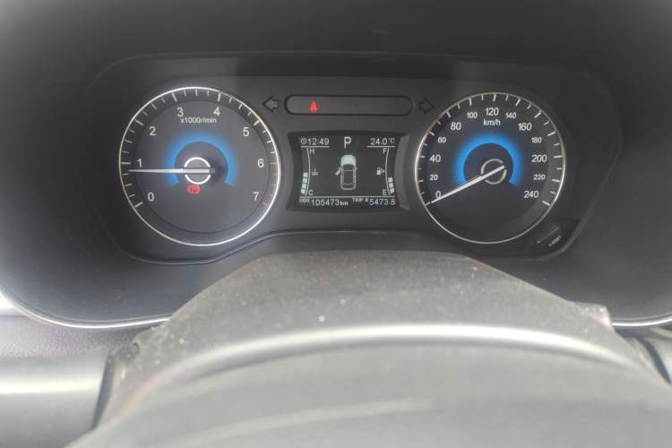 Used Dongfeng Fengon 580 2018 1.5T CVT Luxury Model Odometer Close Up