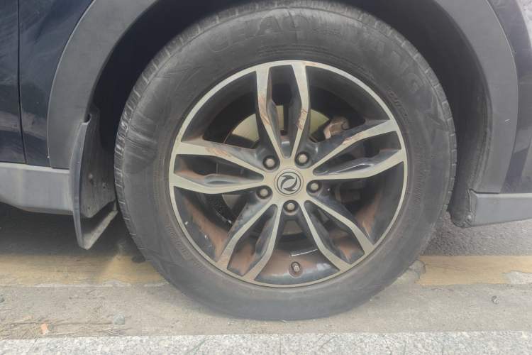 Used Dongfeng Fengon 580 2018 1.5T CVT Luxury Model Right Front Wheel Hub