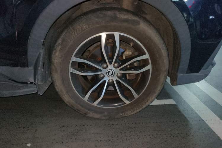 Used Dongfeng Fengon 580 2018 Revised Version 1.5T CVT Luxury Edition Right Front Wheel Hub