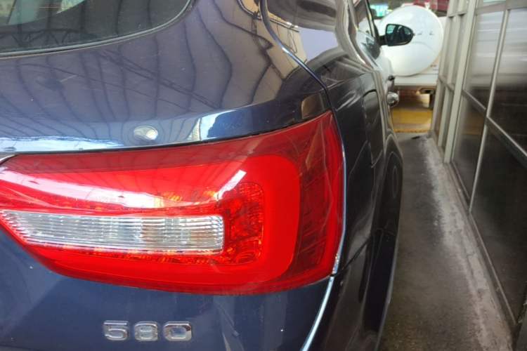 Used Dongfeng Fengon 580 2018 1.5T CVT Luxury Model Right Rear Taillight