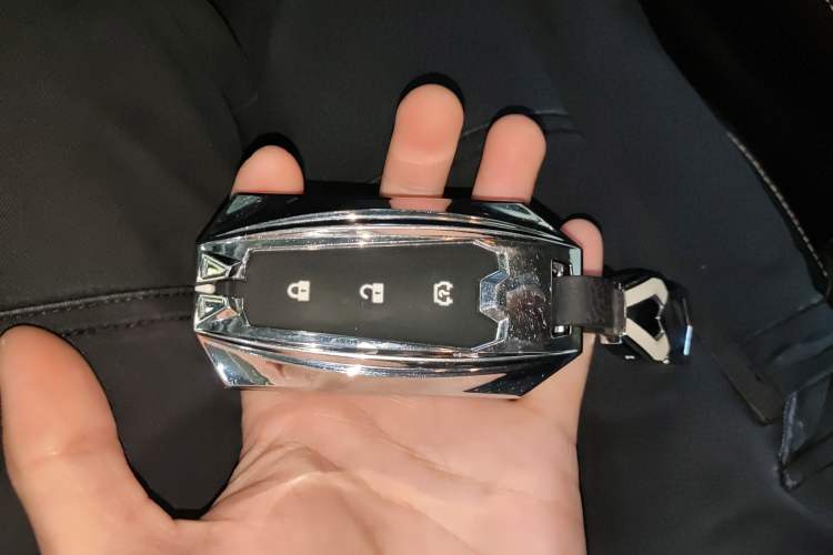 Used Dongfeng Fengon 580 2018 1.5T CVT Luxury Model Vehicle Key