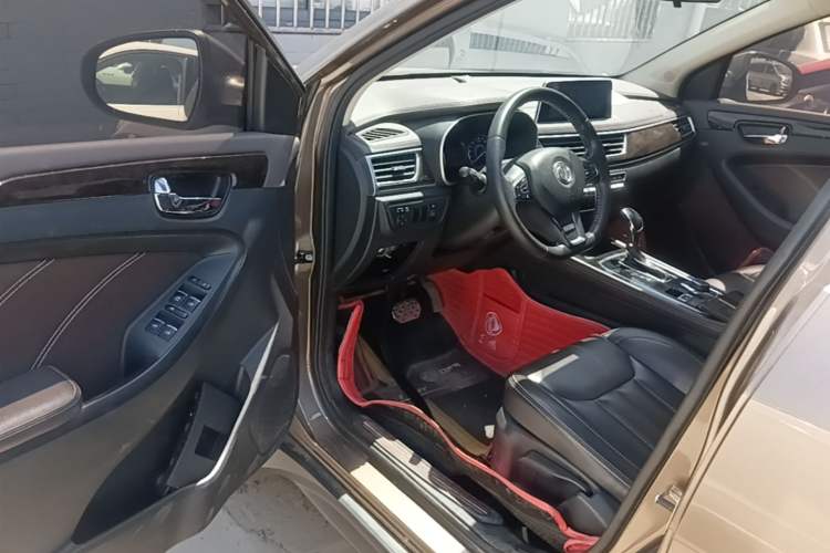 Used Dongfeng Fengon 580 2018 1.5T CVT Luxury Model Driver Seat
