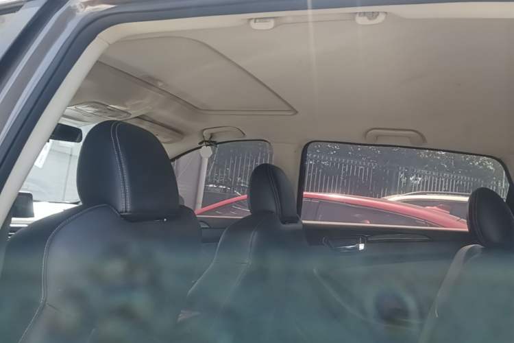 Used Dongfeng Fengon 580 2018 1.5T CVT Luxury Model Headliner