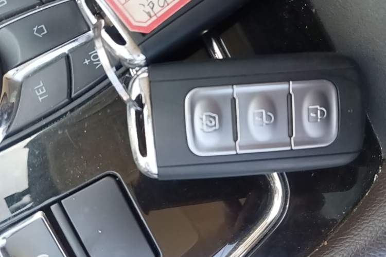 Used Dongfeng Fengon 580 2018 1.5T CVT Luxury Model Interior 1