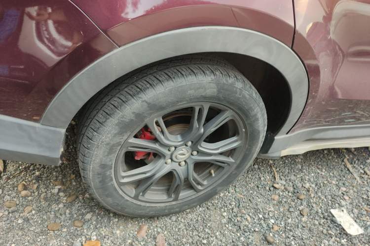 Used Dongfeng Fengon 580 2018 1.5T CVT ZhiShang Version Right Rear Wheel Hub
