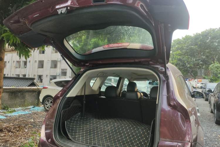 Used Dongfeng Fengon 580 2018 1.5T CVT ZhiShang Version Trunk