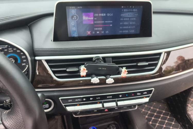 Used Dongfeng Fengon 580 2018 1.5T CVT ZhiShang Version Audio And AC Panel