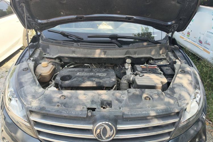 Used Dongfeng Fengon 580 2018 Revised Version 1.5T Manual Luxury Edition Engine Bay