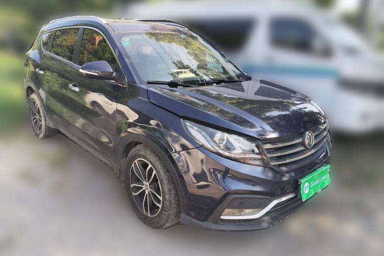 Used Dongfeng Fengon 580 2018 Revised Version 1.5T Manual Luxury Edition Front Right 45 Deg