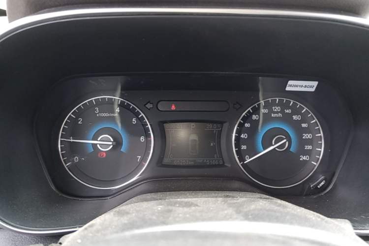 Used Dongfeng Fengon 580 2018 Revised Version 1.5T CVT Luxury Edition Instrument Cluster