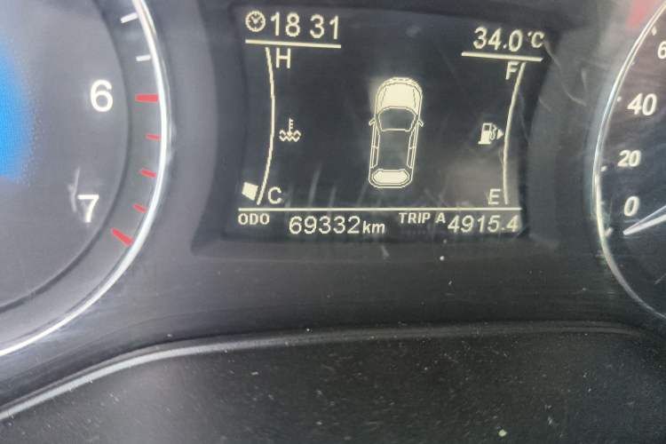 Used Dongfeng Fengon 580 2018 Revised Version 1.5T Manual Luxury Edition Odometer Close Up