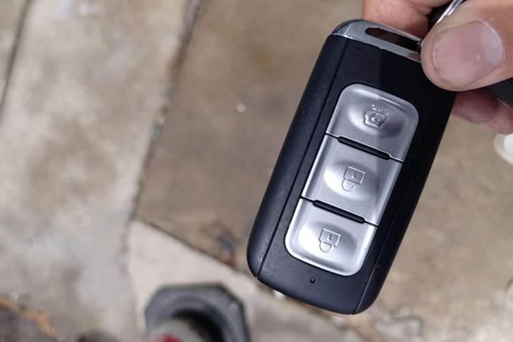 Used Dongfeng Fengon 580 2018 Revised Version 1.5T CVT Luxury Edition Vehicle Key
