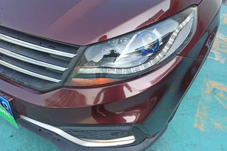 Used Dongfeng Fengon 580 2018 1.5T CVT Smart Connectivity Version Left Front Headlight