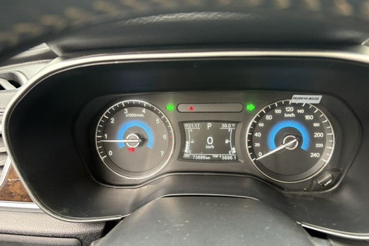 Used Dongfeng Fengon 580 2018 1.5T CVT ZhiShang Version Odometer Close Up