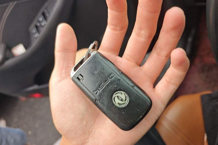 Used Dongfeng Fengon 580 2018 1.5T CVT Luxury Model Vehicle Key