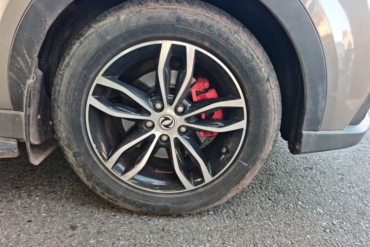 Used Dongfeng Fengon 580 2018 1.5T CVT ZhiShang Version Right Front Wheel Hub