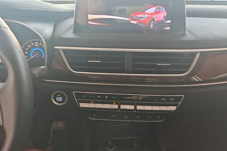 Used Dongfeng Fengon 580 2018 1.5T Manual Luxury Model Audio And AC Panel