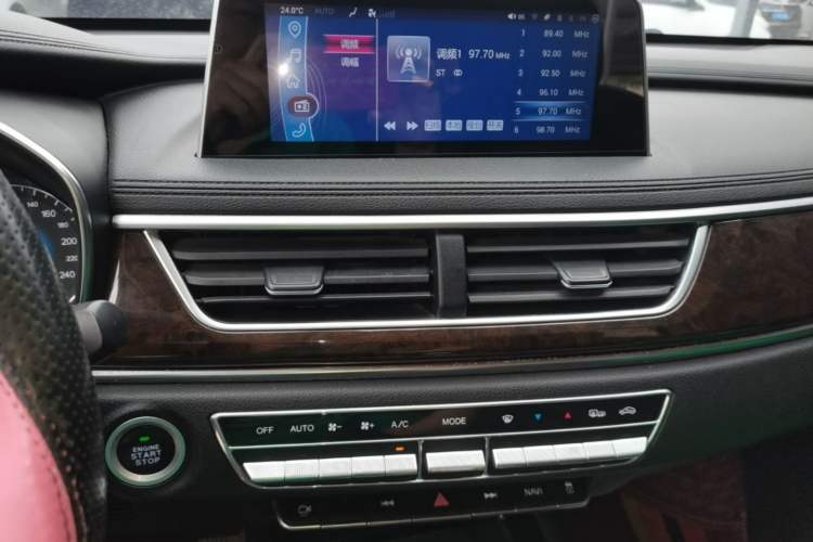 Used Dongfeng Fengon 580 2018 1.5T CVT Luxury Model Audio And AC Panel