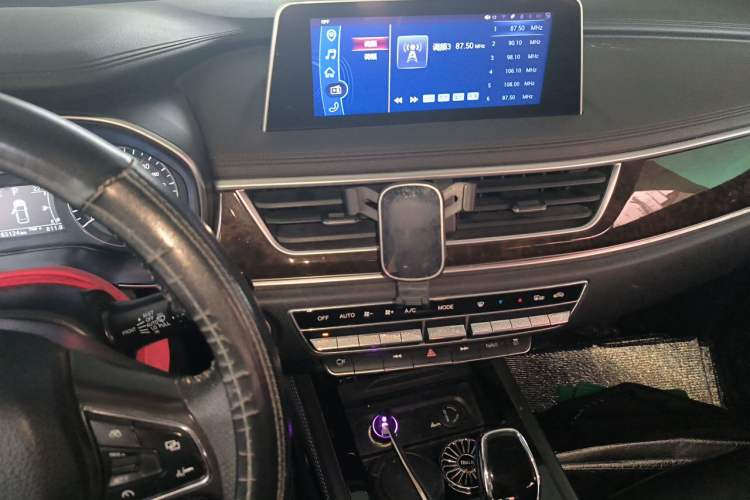 Used Dongfeng Fengon 580 2018 1.5T CVT ZhiShang Version Audio And AC Panel