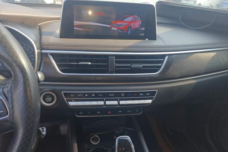 Used Dongfeng Fengon 580 2018 1.5T CVT Smart Connectivity Version Audio And AC Panel