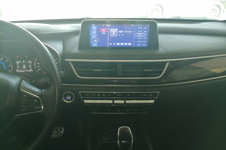 Used Dongfeng Fengon 580 2018 1.5T CVT Luxury Model Audio And AC Panel