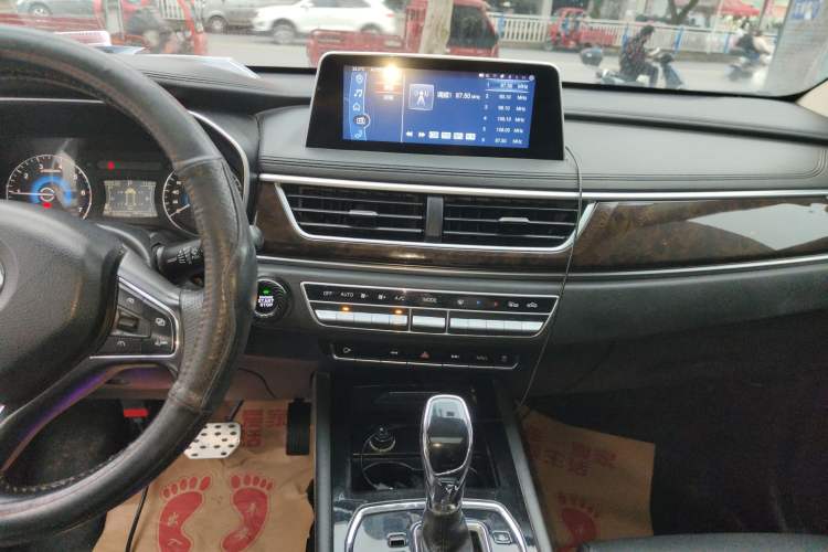 Used Dongfeng Fengon 580 2018 Revised Version 1.5T CVT Luxury Edition Audio And AC Panel