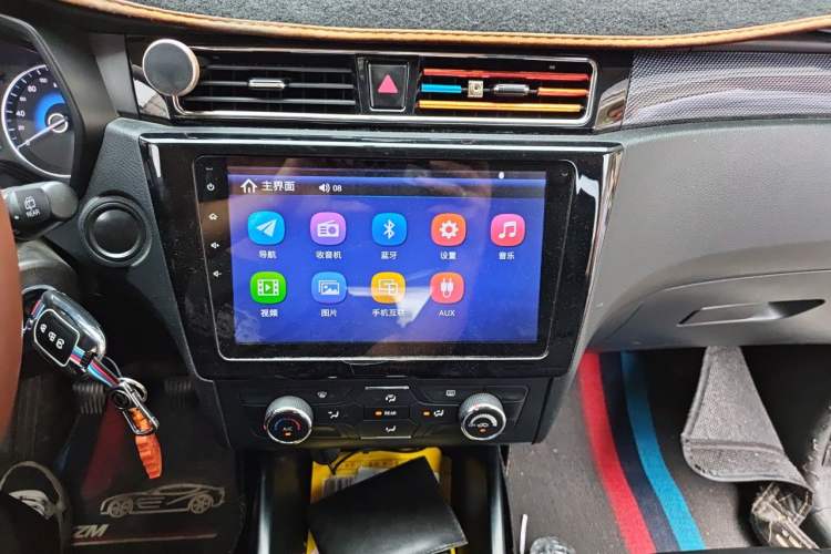 Used Dongfeng Fengon 580 2018 1.8L Manual Comfort Model Audio And AC Panel