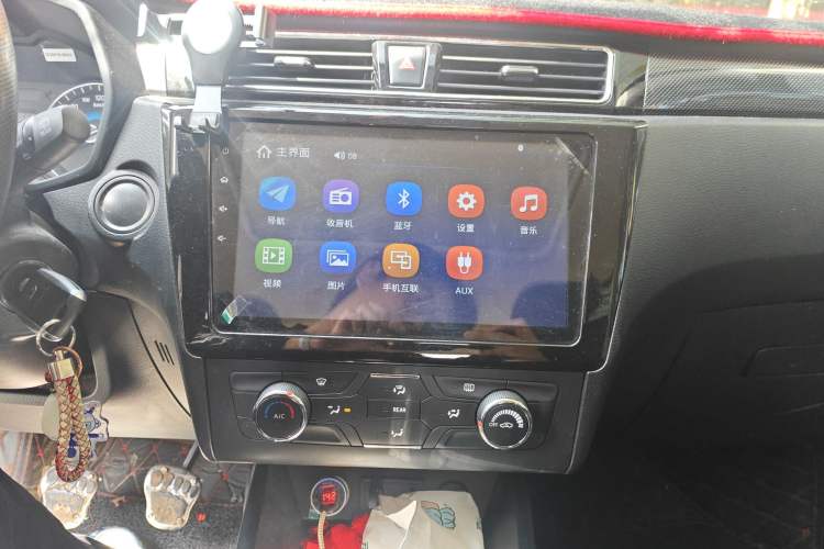 Used Dongfeng Fengon 580 2018 1.8L Manual Comfort Model Audio And AC Panel