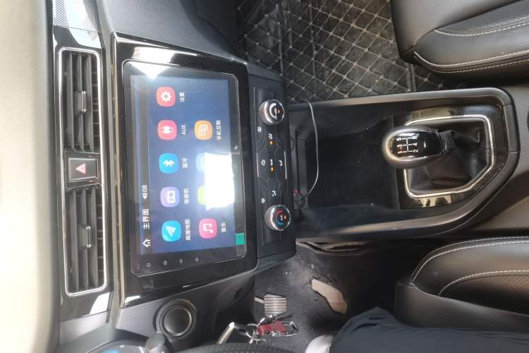 Used Dongfeng Fengon 580 2018 Revised Version 1.8L Manual Comfort Edition Audio And AC Panel