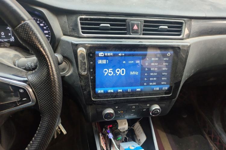 Used Dongfeng Fengon 580 2018 1.8L Manual Comfort Model Audio And AC Panel