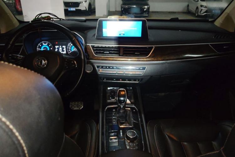 Used Dongfeng Fengon 580 2018 1.5T CVT Luxury Model Center Console