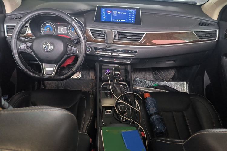Used Dongfeng Fengon 580 2018 1.5T CVT ZhiShang Version Center Console
