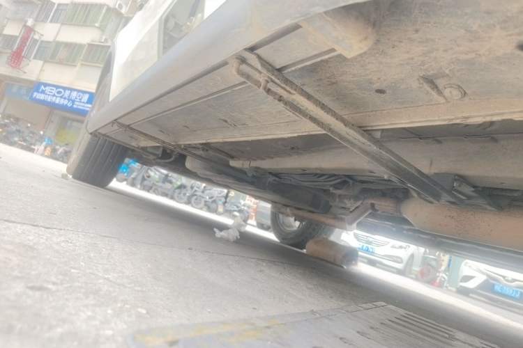 Used Dongfeng Fengon 580 2018 1.5T CVT ZhiShang Version Chassis Front Right