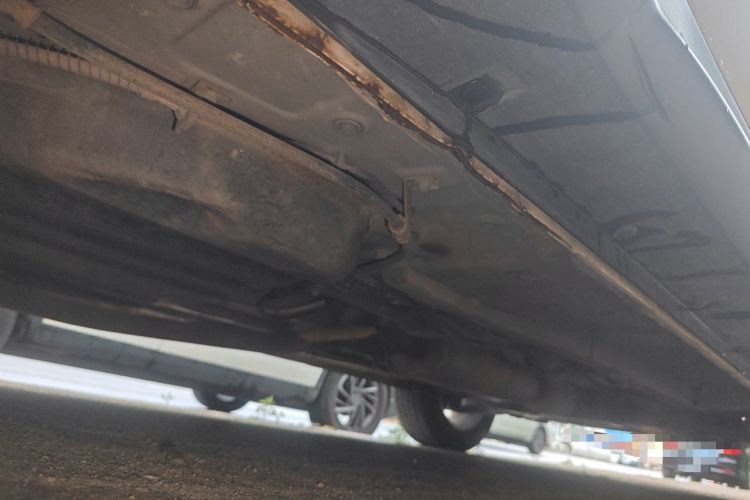 Used Dongfeng Fengon 580 2018 1.8L Manual Comfort Model Chassis Rear Right